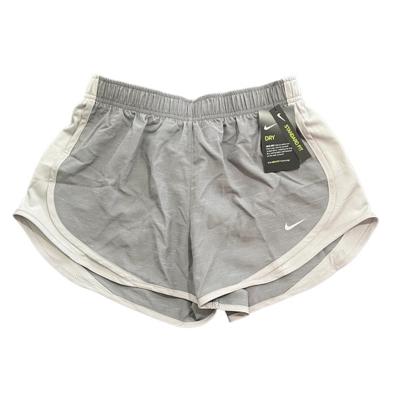 🆕 Nike Women's Tempo Dry Core 3" Running Shorts color Gray and light gray - Picture 5 of 9